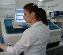 Máy xét nghiệm miễn dịch điện hóa phát quang Roche Cobas E-411